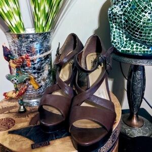 Delicious Brown Crisscross Platform Sandals with Ankle Strap